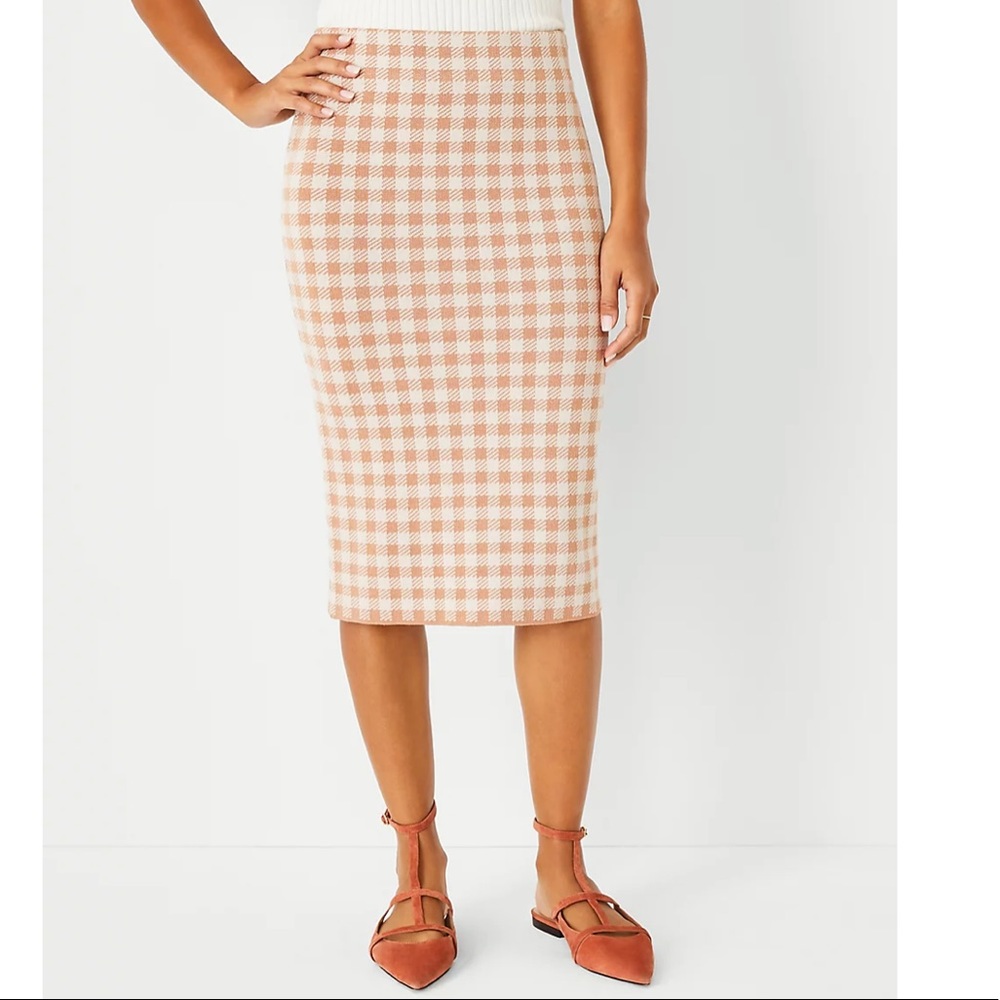 Ann Taylor Plaid Sweater Pencil Skirt Size M NWT